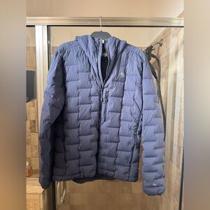 Mountain Hardwear Men's Dark Blue Puffer Jacket
